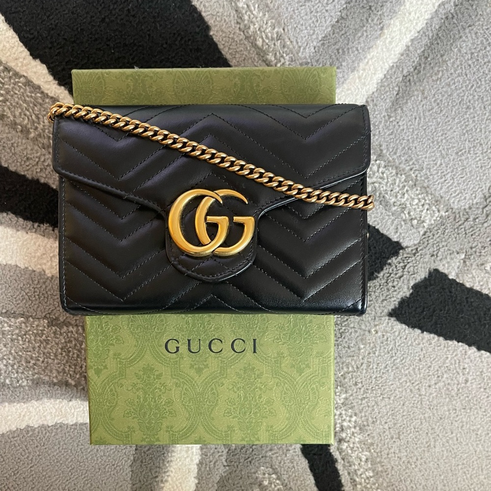 Gucci Marmont Matelasse Wallet on Chain